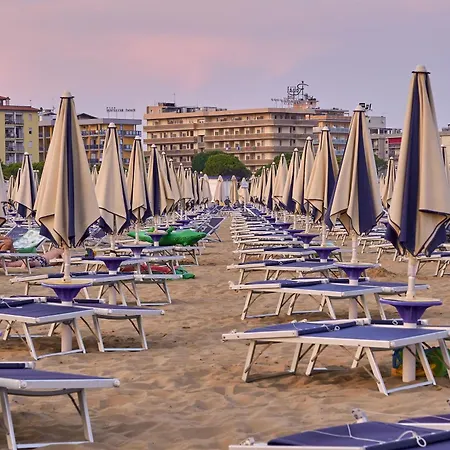 Casa vacanze Flat For 6 With 12 Shared Pools - Beahost