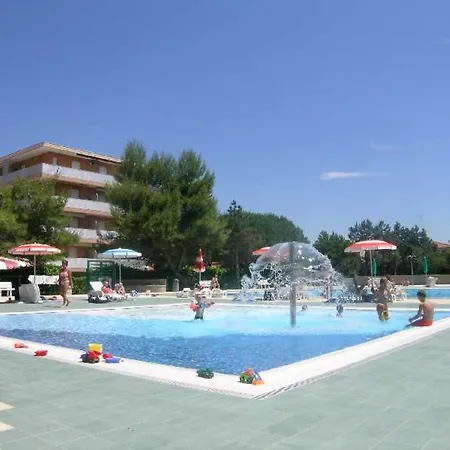 Casa vacanze Flat For 6 With 12 Shared Pools - Beahost *